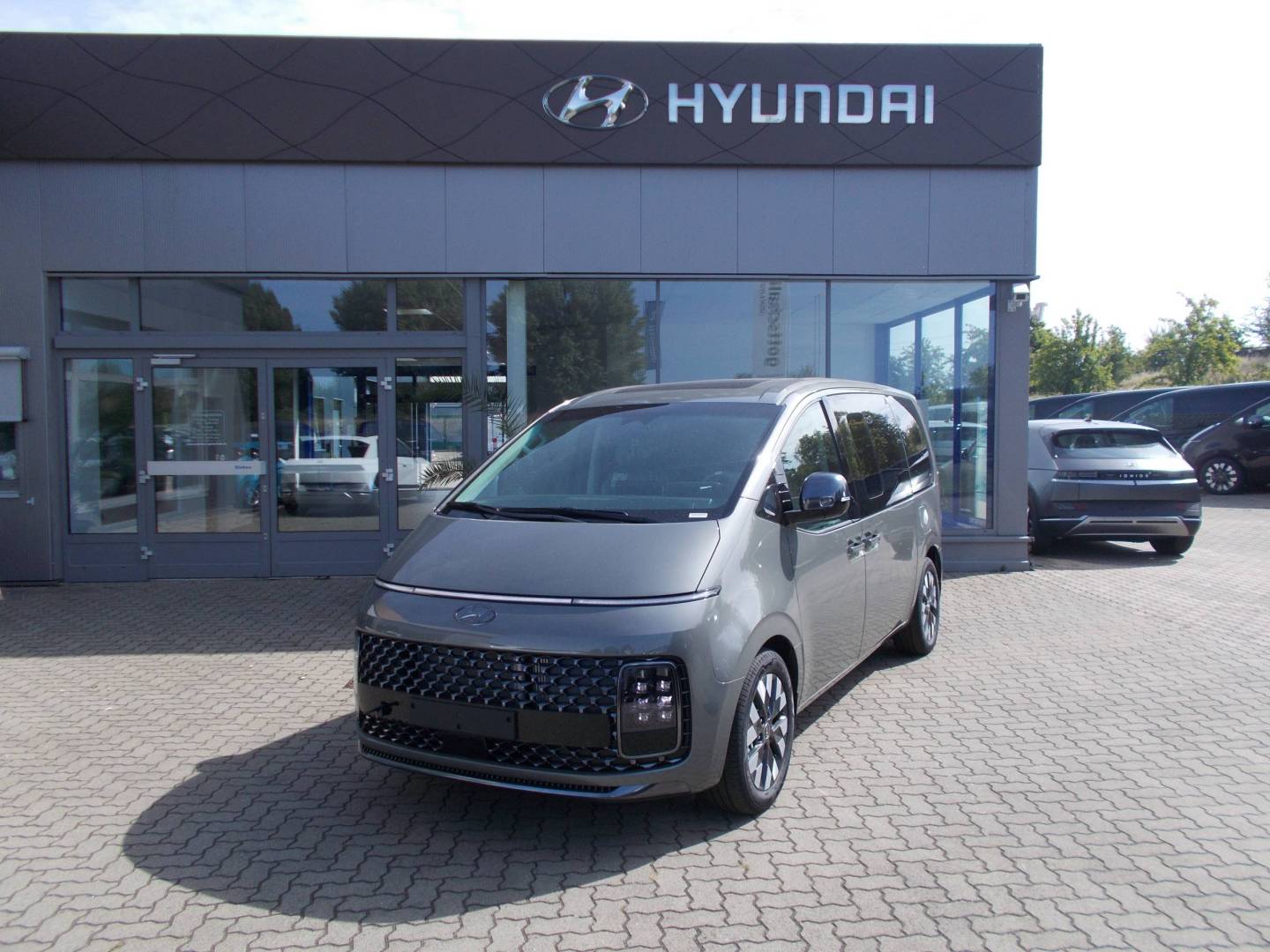 HYUNDAI STARIA 7-Sitzer 2.2 CRDi 8AT 4WD (177PS) SIGNATU