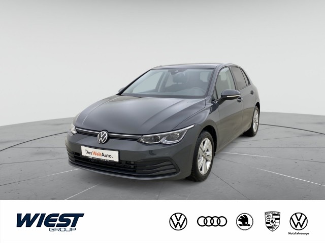 Volkswagen Golf VIII 1.0 eTSI DSG Life, Navi IQ.Light Kam Pano ACC AHK 