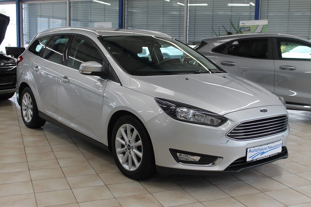FORD Focus Turnier 1.5 TDCi Aut.Titanium*RFK*SHZ*TWA*