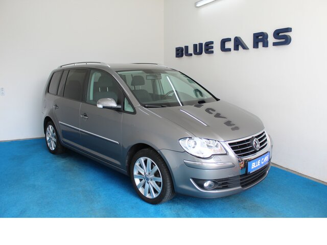 Volkswagen Touran Highline 7 Sitze AHK SHZ 2.0TDI