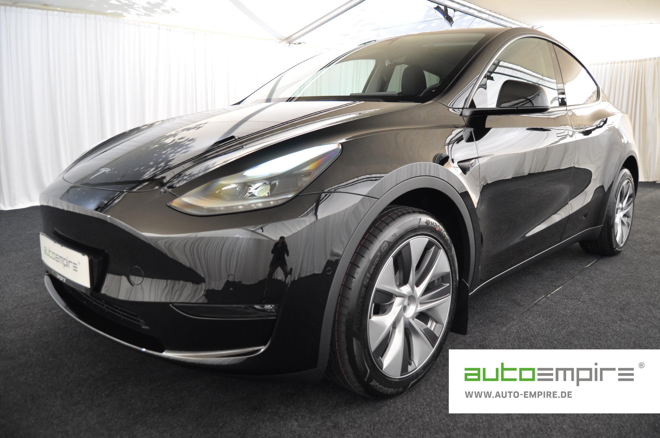 TESLA Model Y Long Range AWD 19-Zoll WR 