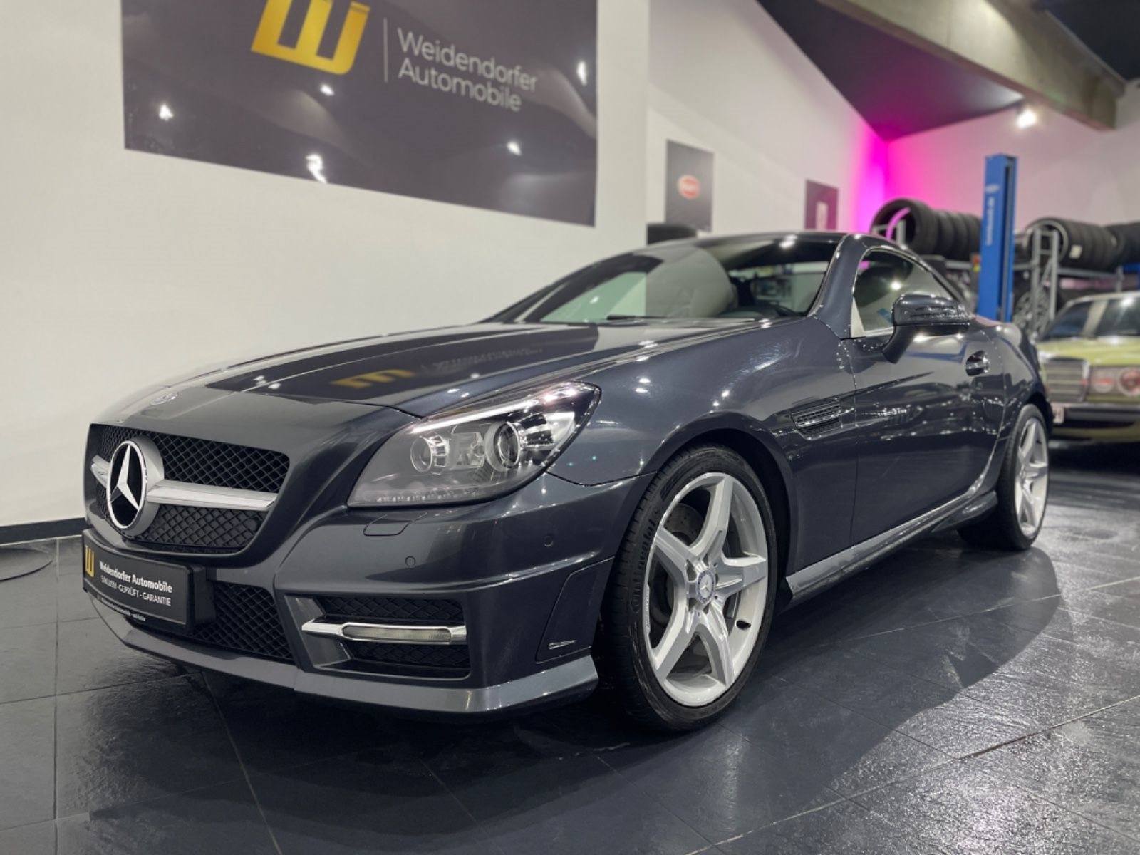 Mercedes SLK 250 *AMG*COMAND*ILS*AMBIENTE*AIRSCARF*LEDER*